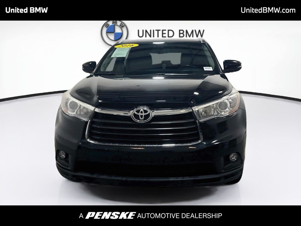 Thumbnail: 2016 Toyota Highlander - 2
