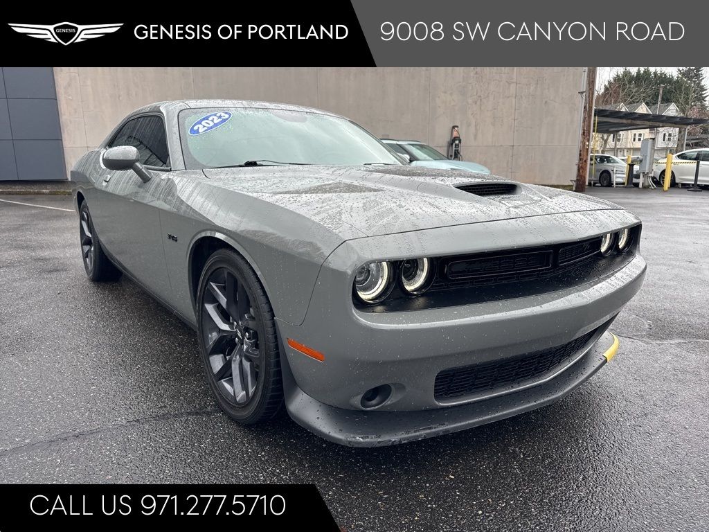 Destroyer Gray Clearcoat 2023 Dodge Challenger R/T RWD Coupe Rear-Wheel Drive 6-Speed Manual