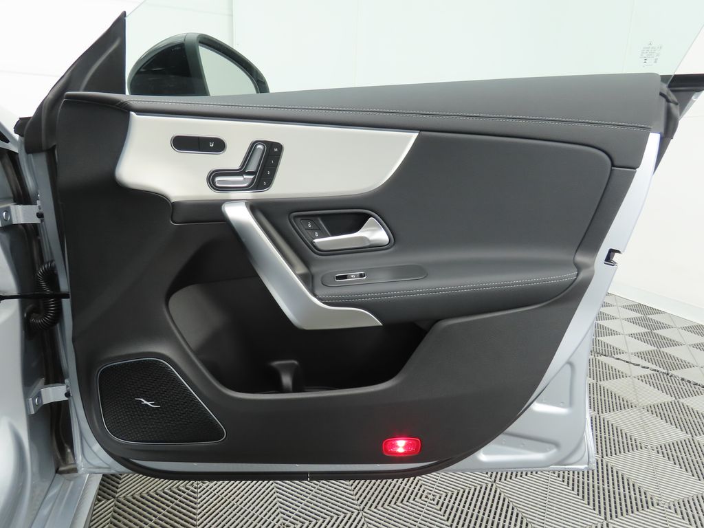 Thumbnail: 2025 Mercedes-Benz CLA - 26