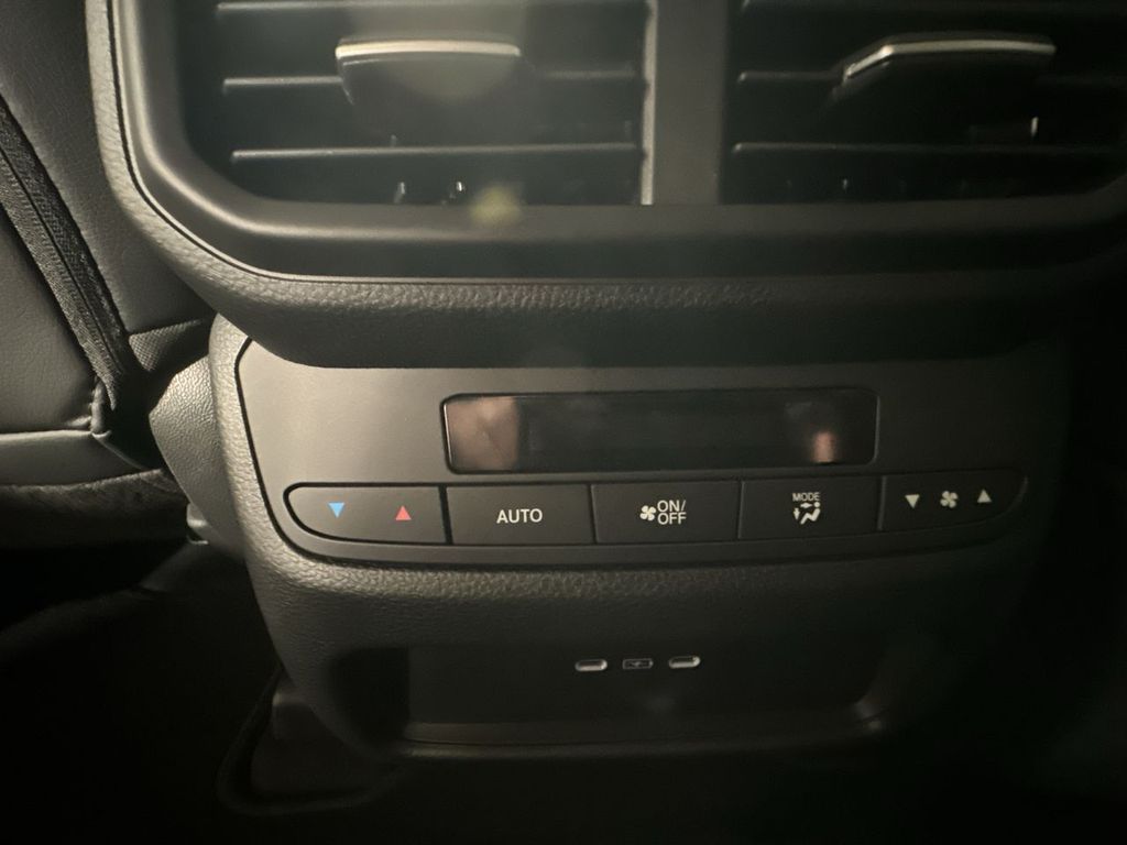 new 2025 Honda Pilot car, priced at $47,095