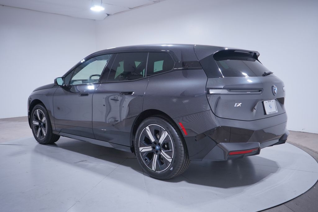 Thumbnail: 2024 BMW iX - 3