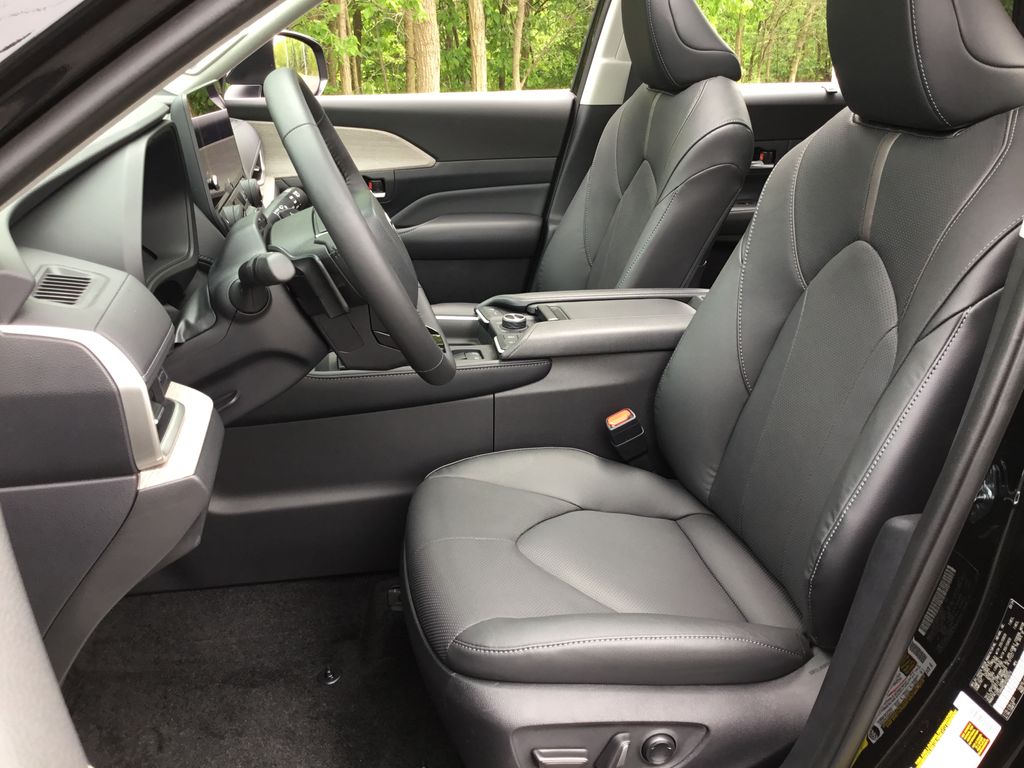 2024 Toyota Grand Highlander Platinum 11
