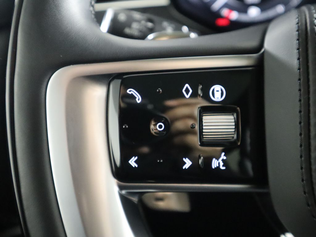 Thumbnail: 2025 Land Rover Range Rover - 11