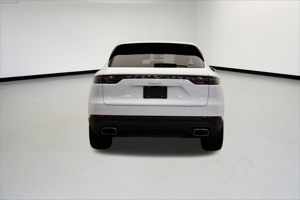 Thumbnail: 2023 Porsche Cayenne - 6