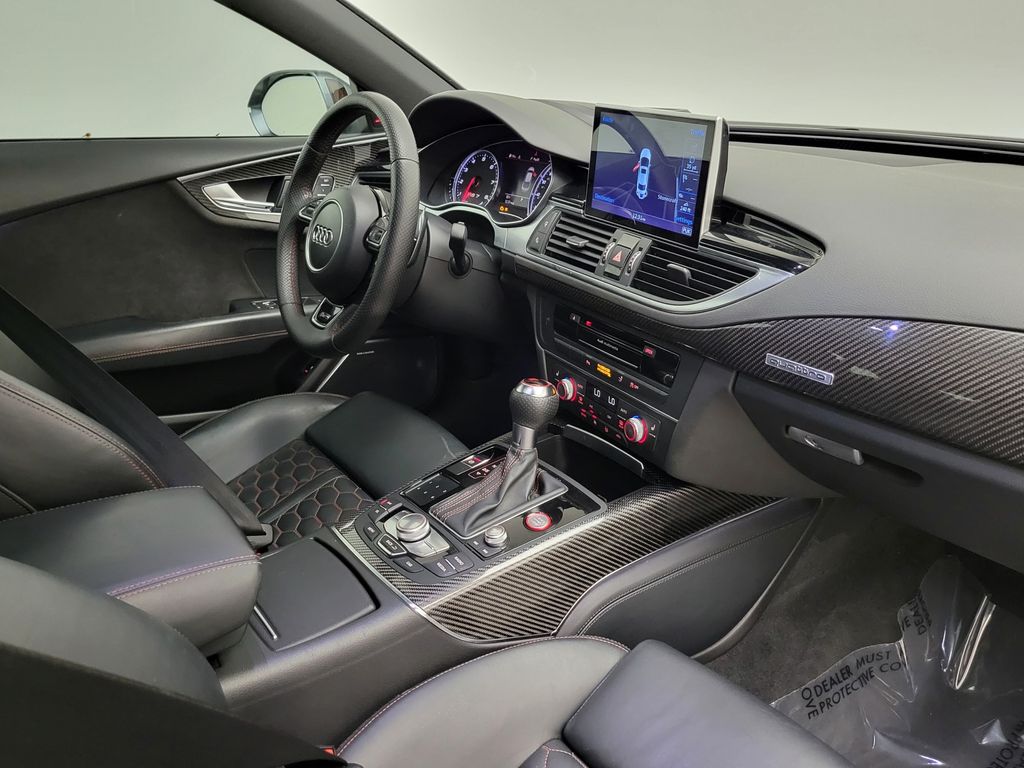 Thumbnail: 2016 Audi RS 7 - 15