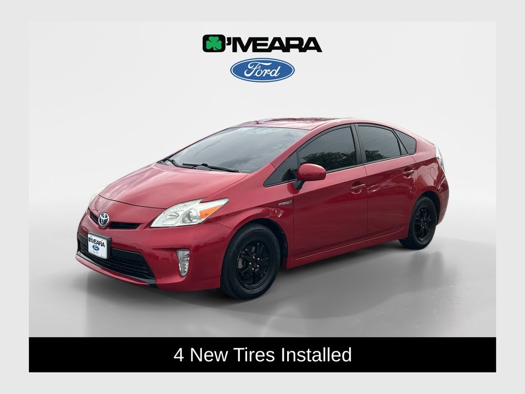 Barcelona Red Metallic 2013 Toyota Prius Three Hatchback Front-Wheel Drive Continuously Variable Transmission