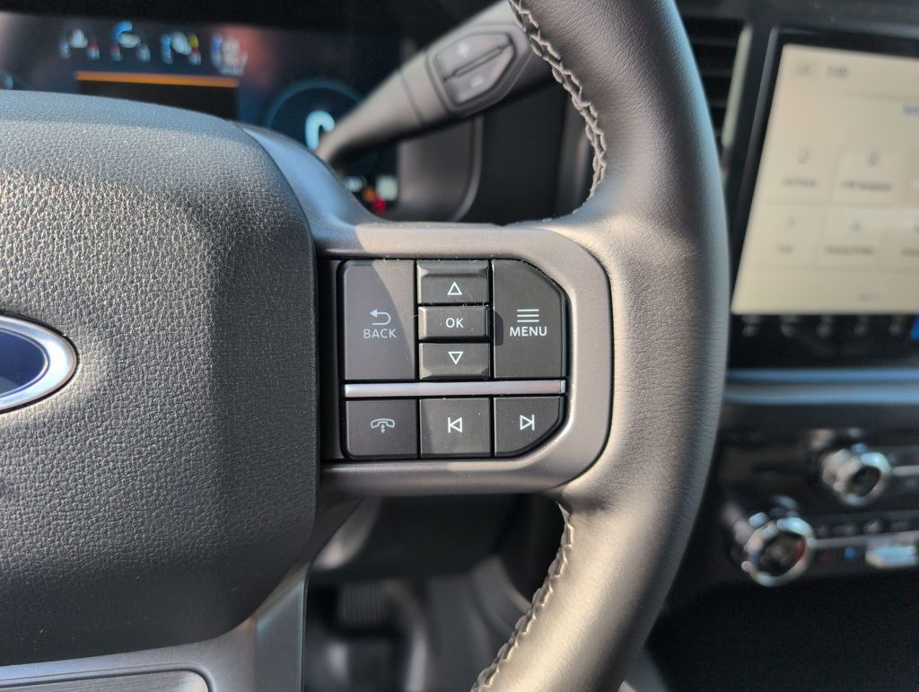New 2026 Gray Ford Lariat image 32