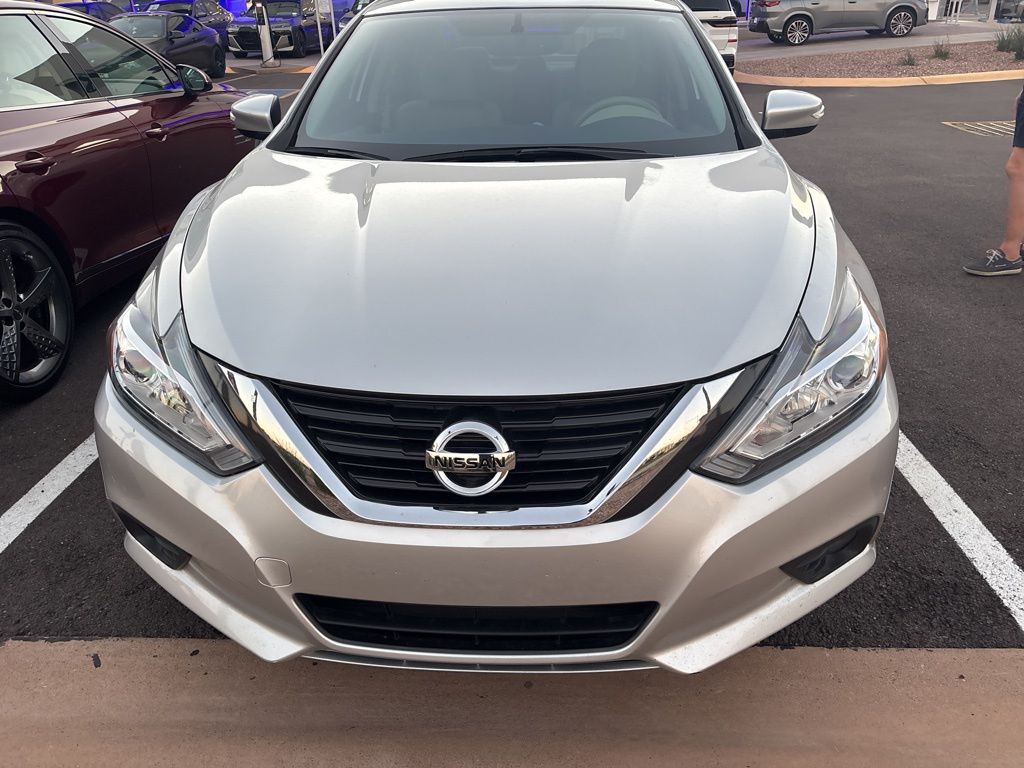 Thumbnail: 2016 Nissan Altima - 2