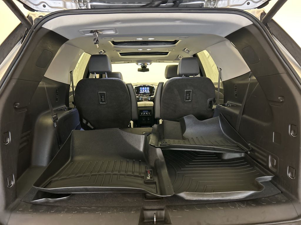 Thumbnail: 2021 Chevrolet Traverse - 28
