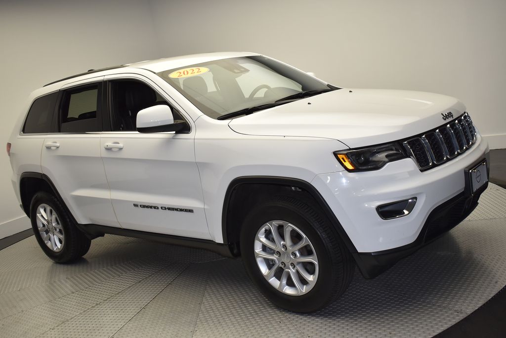Thumbnail: 2022 Jeep Grand Cherokee - 3