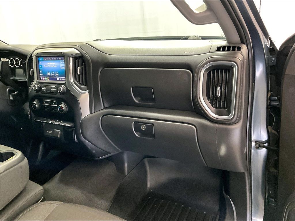 2020 Chevrolet Silverado 1500 — photo 13