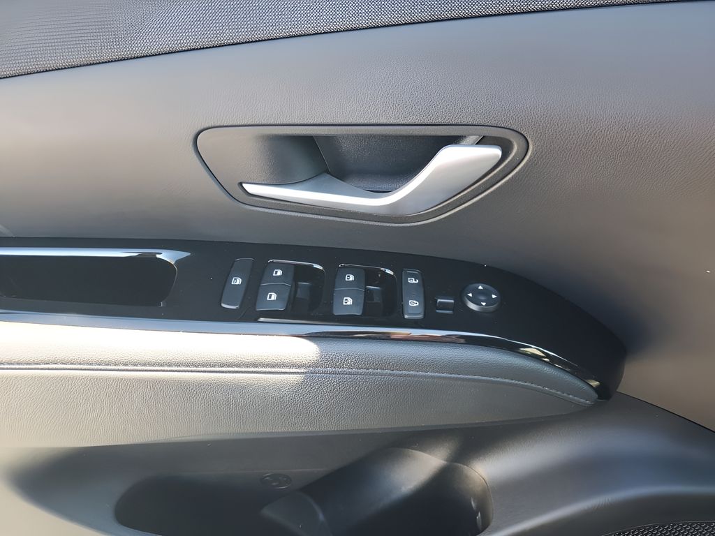 Used Car 2022 Hyundai Santa Cruz  Limited For Sale Under $30,000 In Austin, Texas