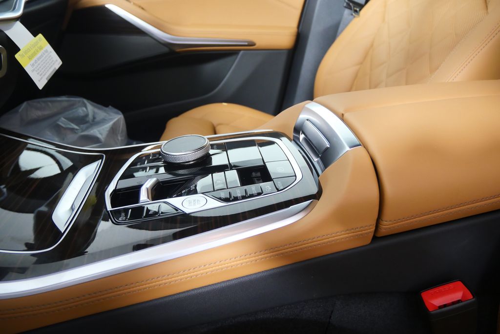 Thumbnail: 2026 BMW X5 - 20