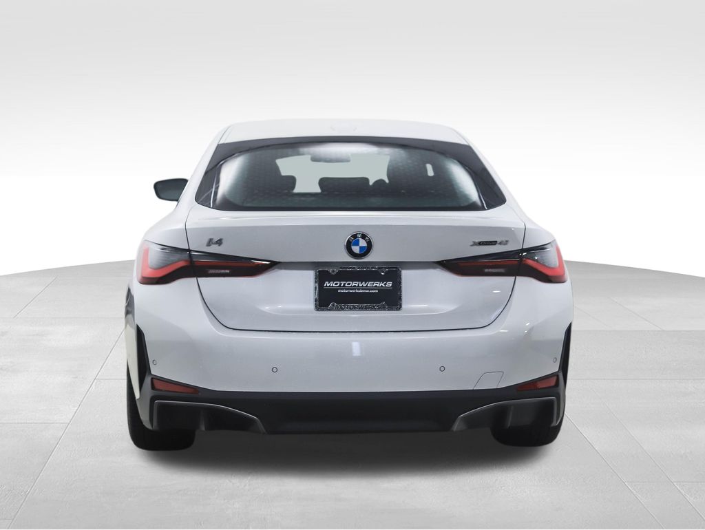 Thumbnail: 2026 BMW i4 - 4