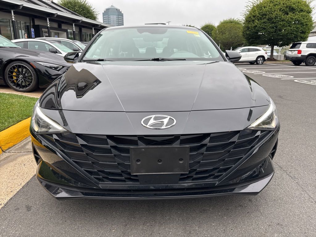 Thumbnail: 2023 Hyundai Elantra - 2