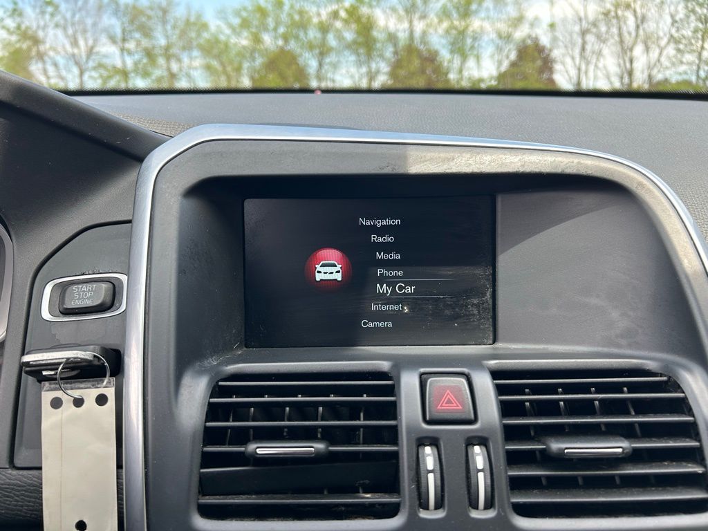 2015 Volvo XC60 T6 29