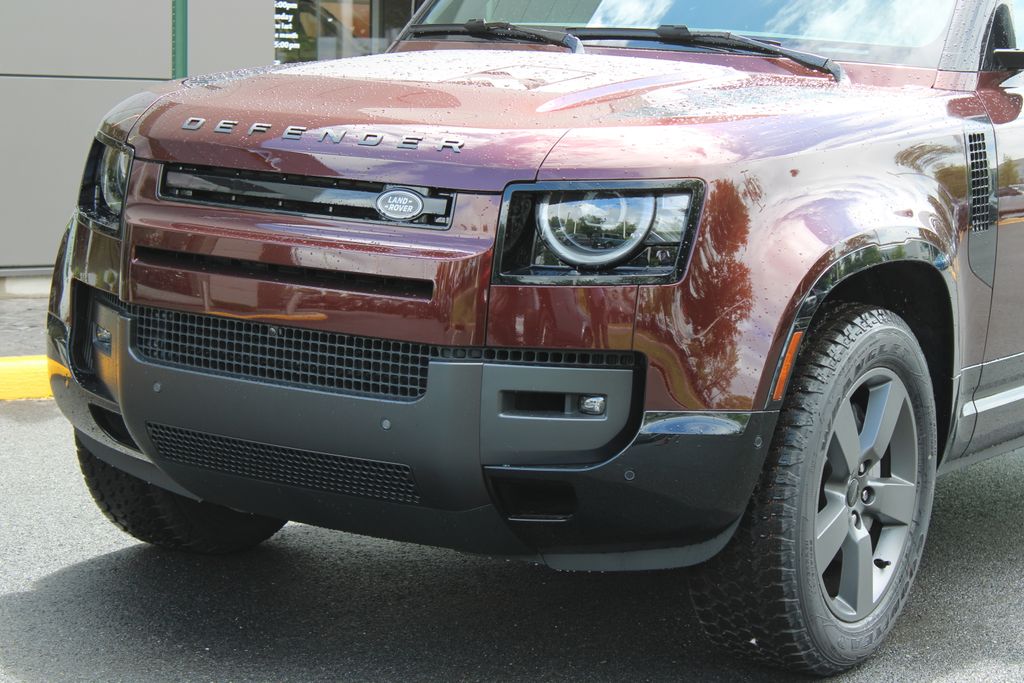 New 2026 Red Land Rover X-Dynamic SE image 2