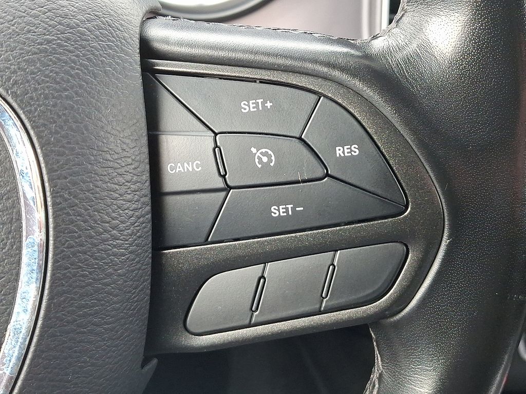 Thumbnail: 2022 Dodge Charger - 22