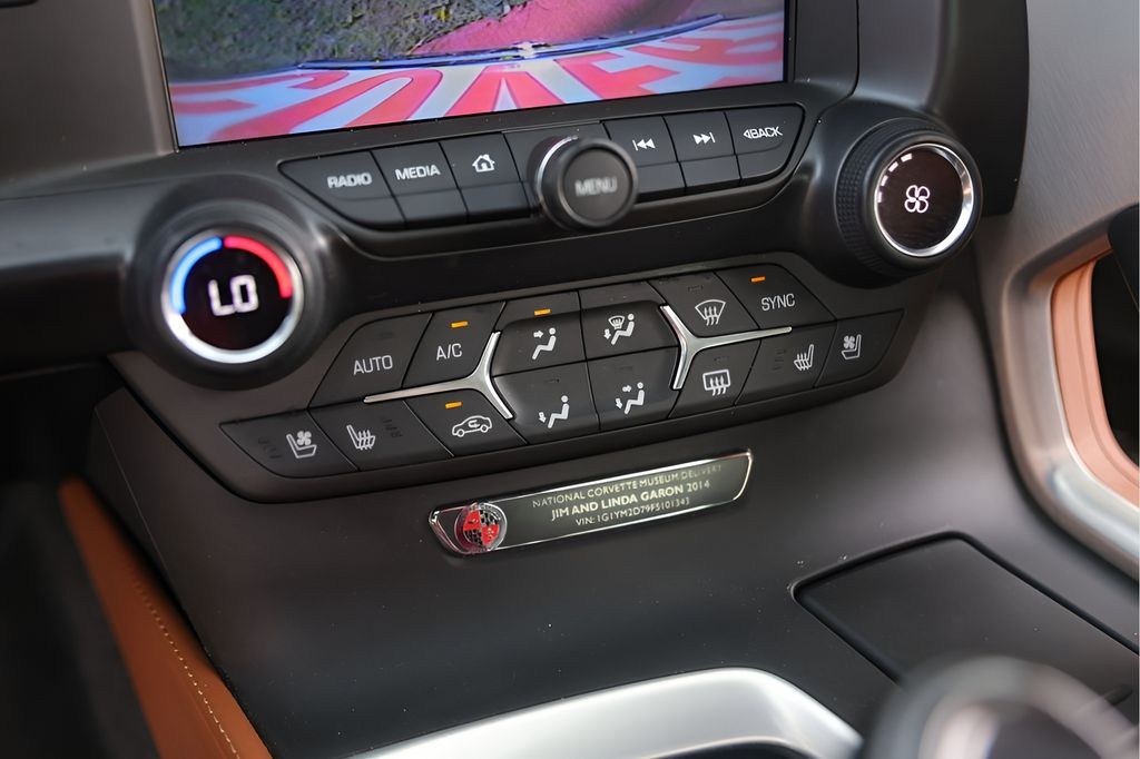 Used 2015 Red Chevrolet Stingray Z51 image 22