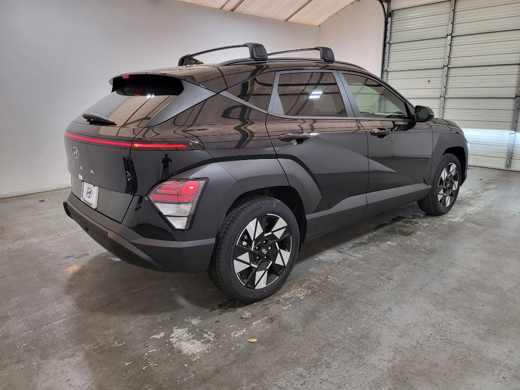 2025 Hyundai Kona SEL 4