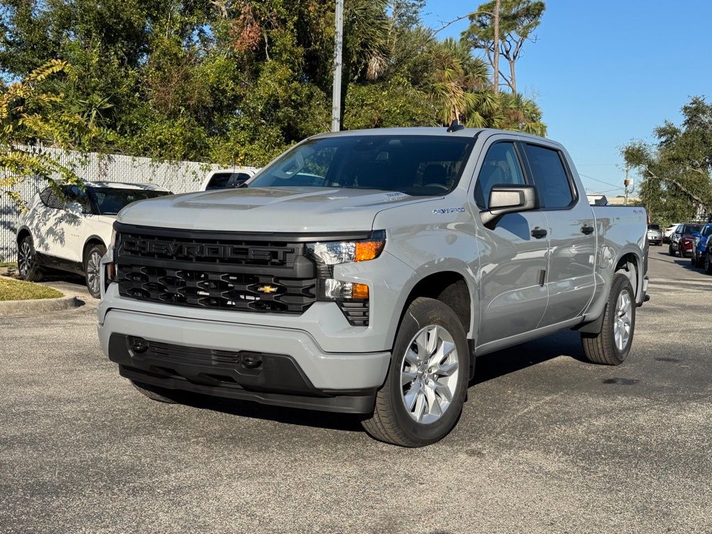 2025 Chevrolet Silverado 1500 Custom 4