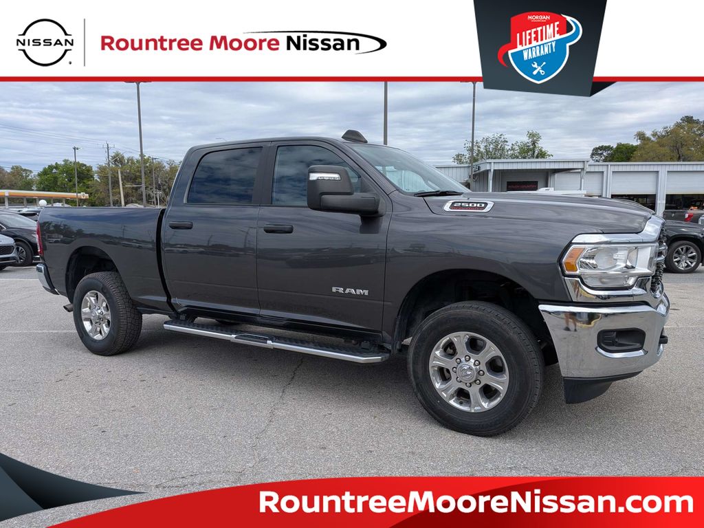 2024 RAM 2500 Big Horn Crew Cab 4WD