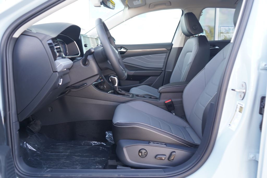 Thumbnail: 2026 Volkswagen Jetta - 6