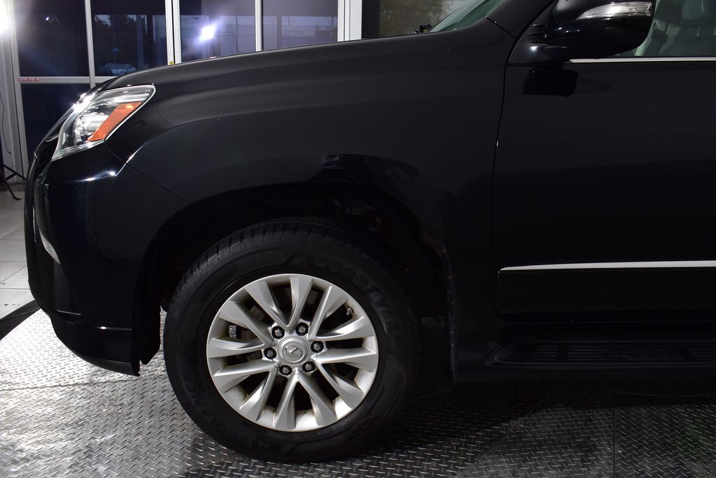 Thumbnail: 2015 Lexus GX - 9