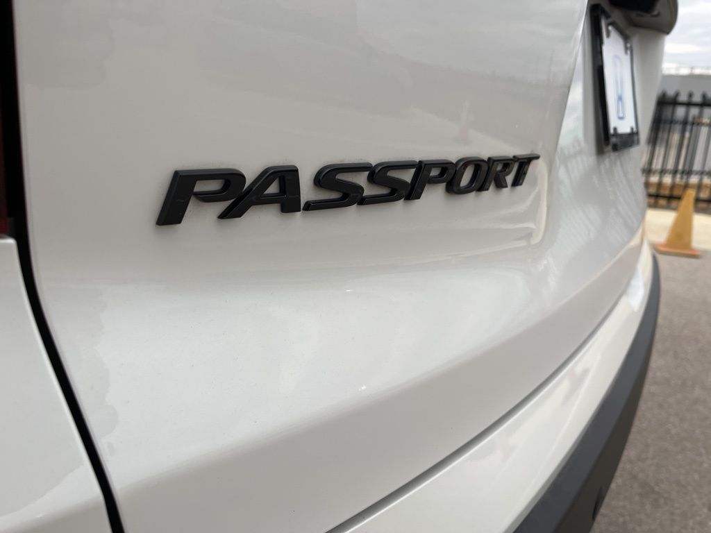 Thumbnail: 2023 Honda Passport - 8