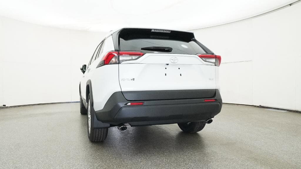 Thumbnail: 2025 Toyota RAV4 - 8