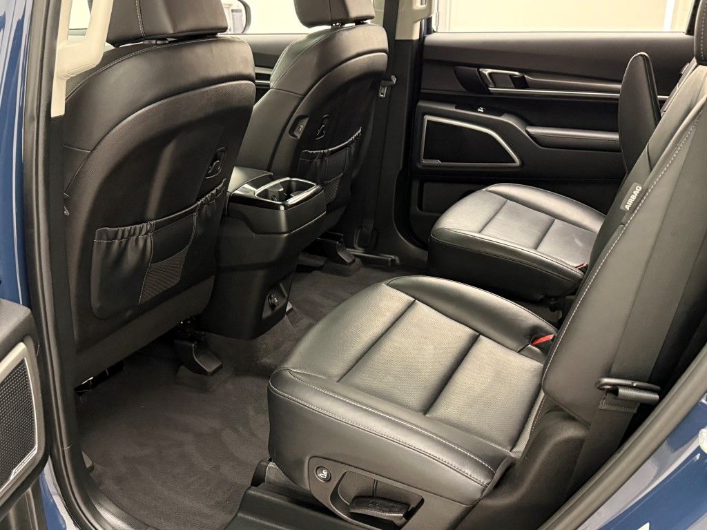 Thumbnail: 2023 Kia Telluride - 27