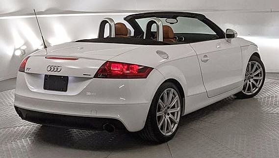 View vehicle photo 3