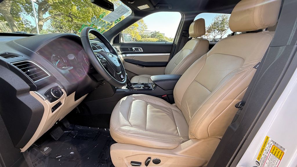 Used 2017 Ford Explorer XLT 4D Sport Utility