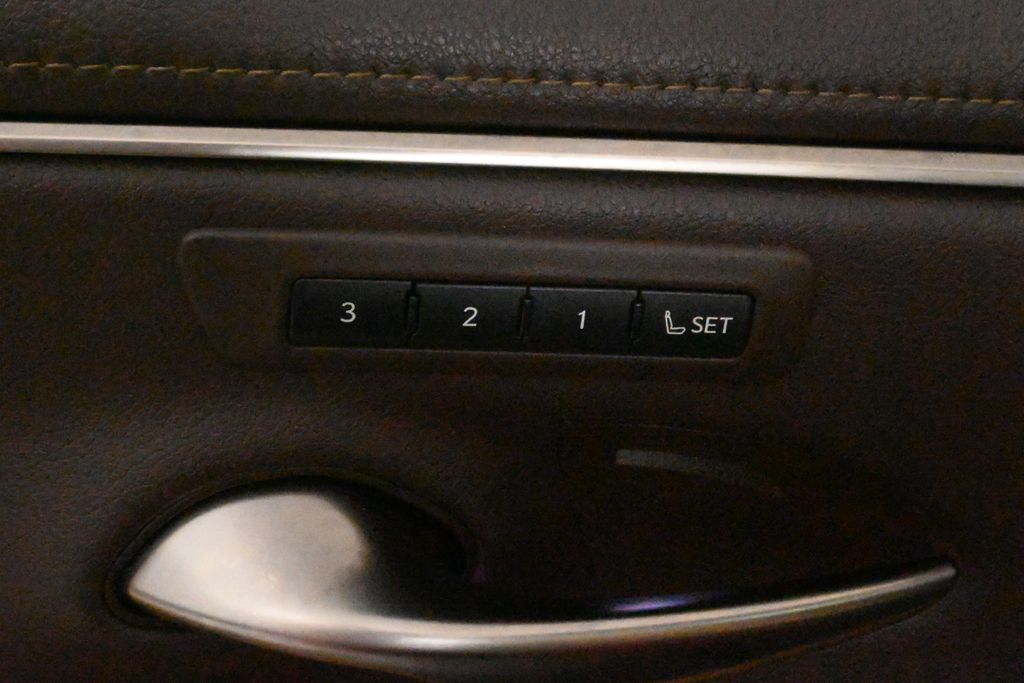 2019 Lexus ES Hybrid 300h Luxury 31