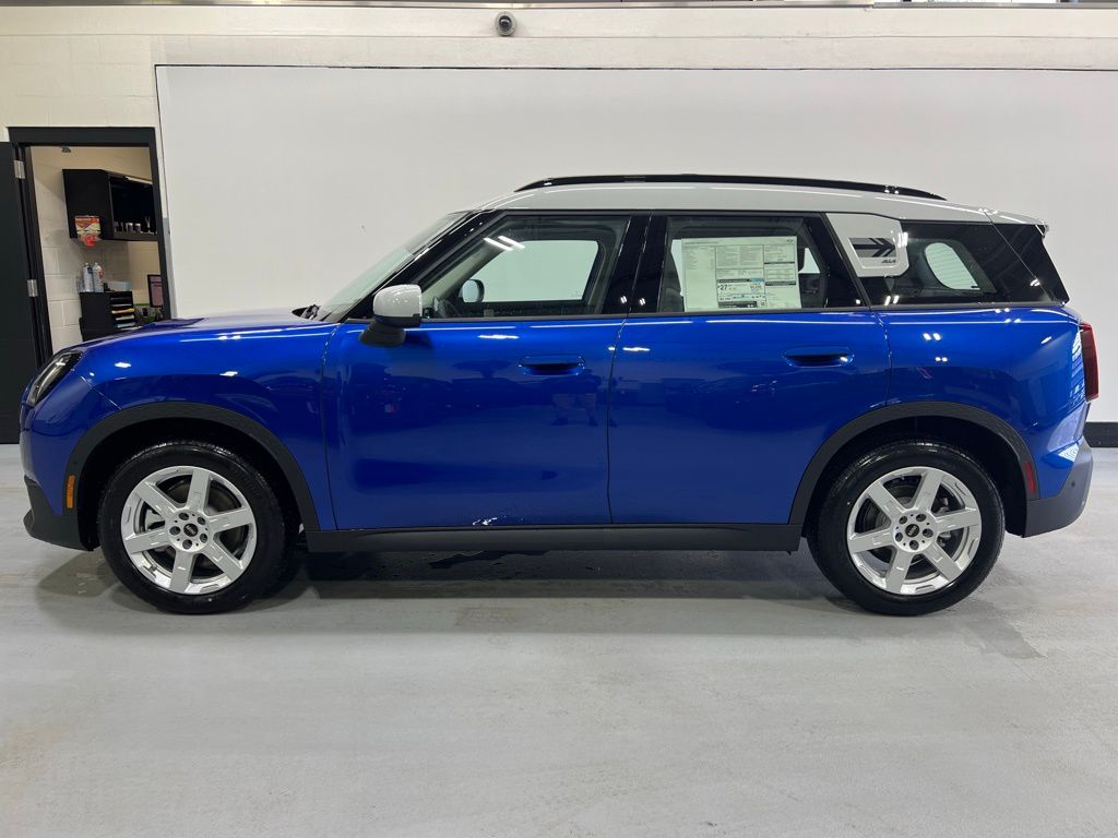 Thumbnail: 2025 MINI Cooper Countryman - 2