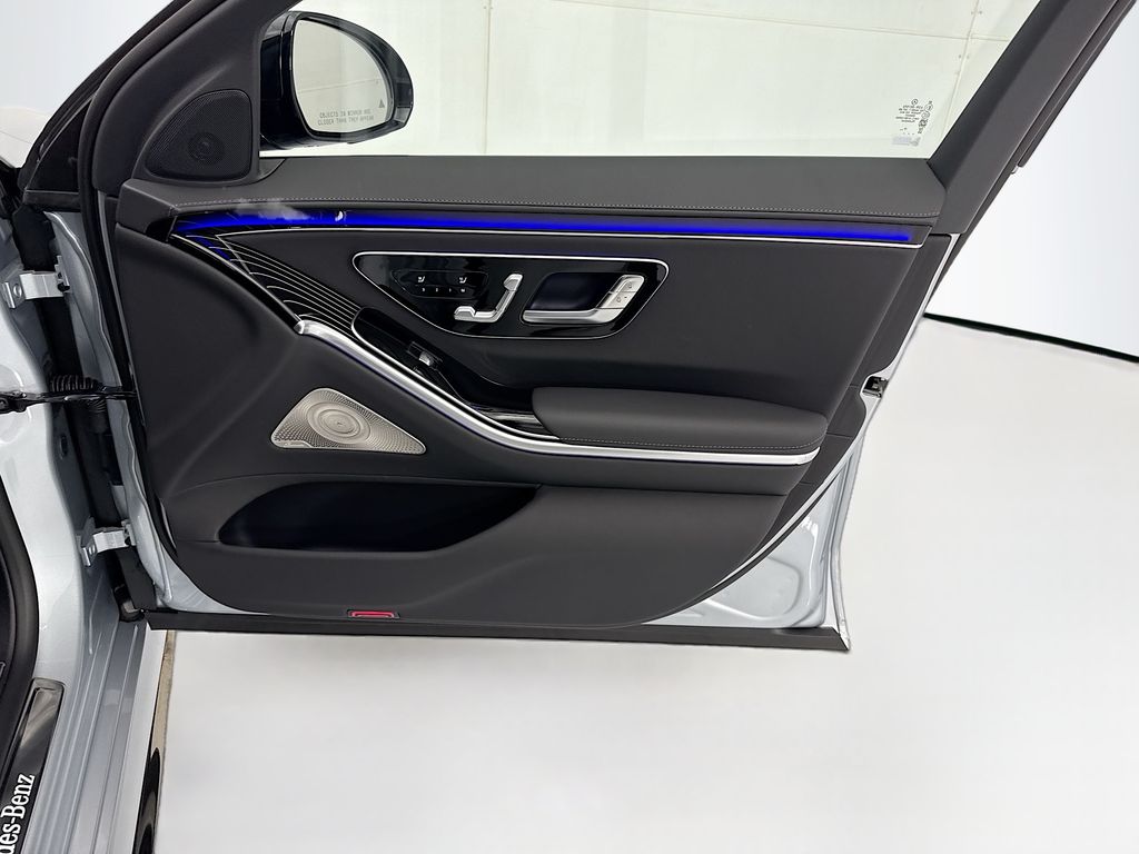 Thumbnail: 2026 Mercedes-Benz S-Class - 24