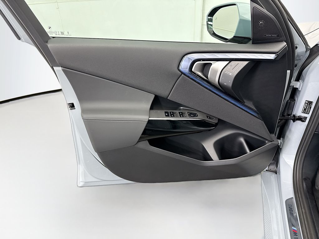 Thumbnail: 2026 BMW X3 - 23