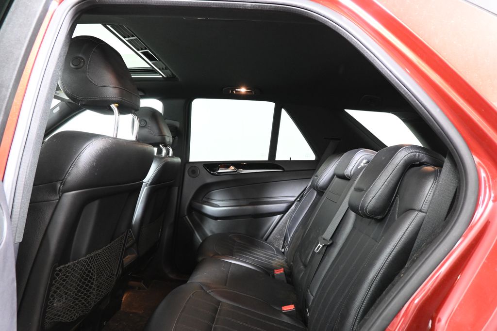 Thumbnail: 2016 Mercedes-Benz GLE - 7