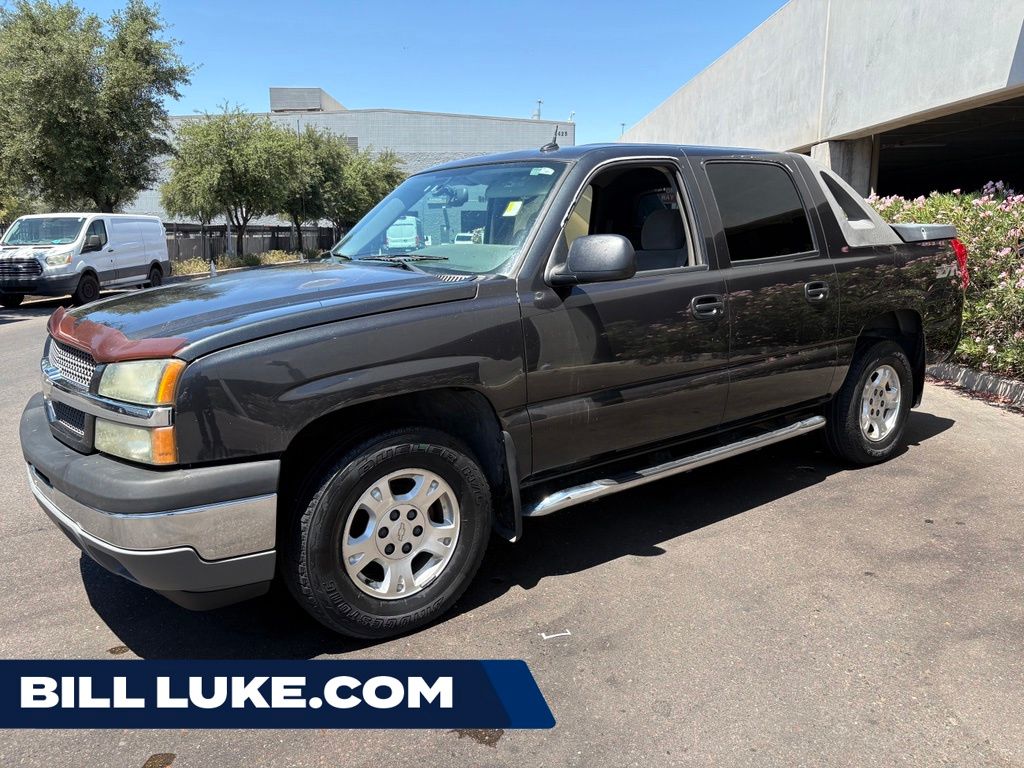 Gold 2005 Chevrolet Avalanche 1500 Z71 4WD Pickup Truck Four-Wheel Drive 4-Speed Automatic Overdrive