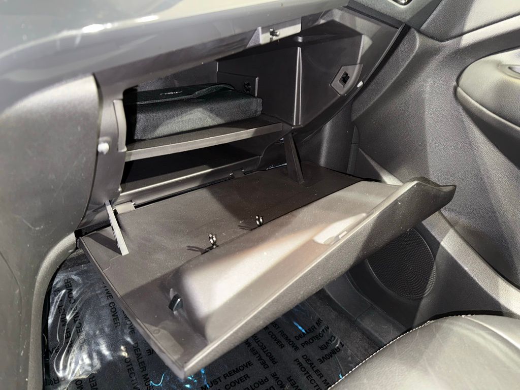 Thumbnail: 2015 Ford Escape - 31