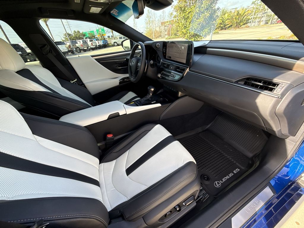 Thumbnail: 2023 Lexus ES - 15