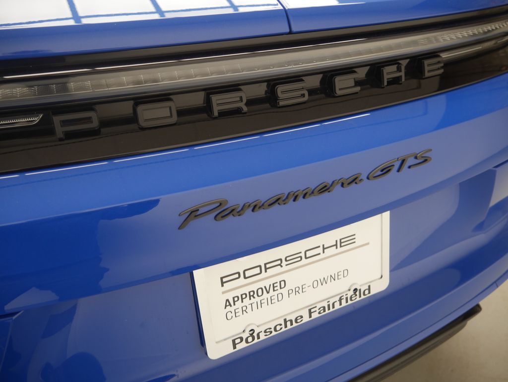 Thumbnail: 2026 Porsche Panamera - 11