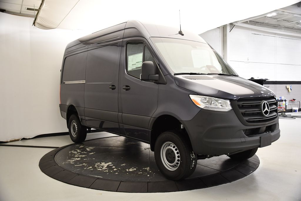 2025 Mercedes-Benz Sprinter 2500 3