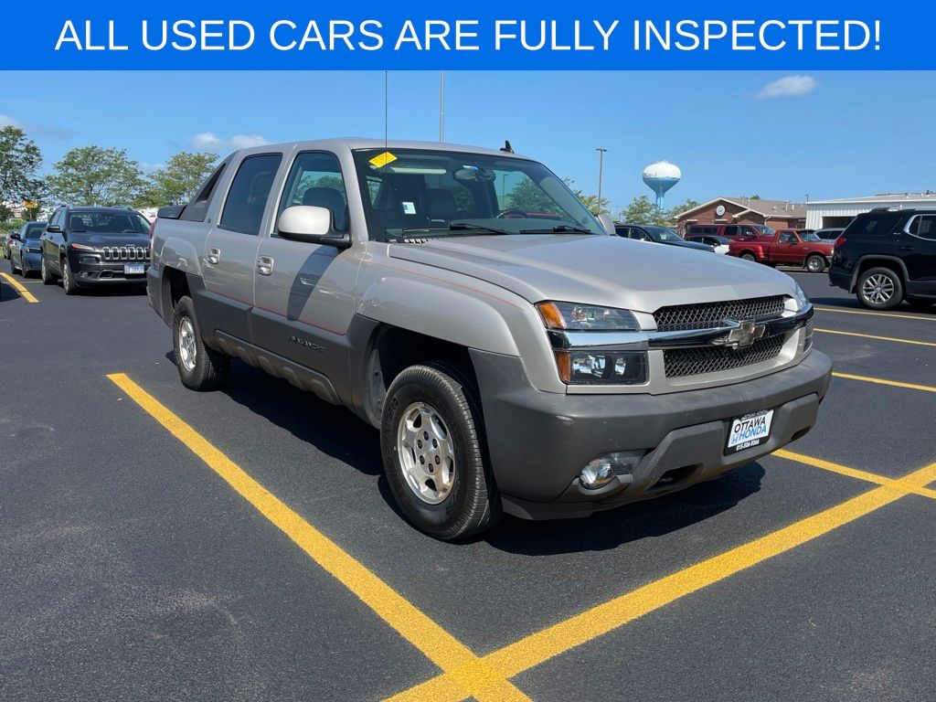 Silver Birch Metallic 2006 Chevrolet Avalanche Pickup Truck Four-Wheel Drive 4-Speed Automatic Overdrive