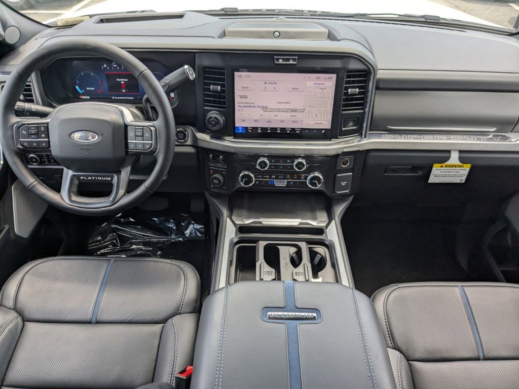 2025 Ford F-350 Super Duty Platinum