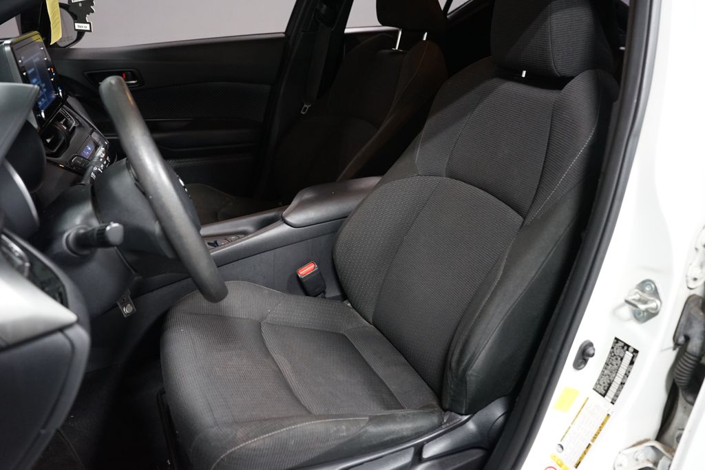 Thumbnail: 2019 Toyota C-HR - 6