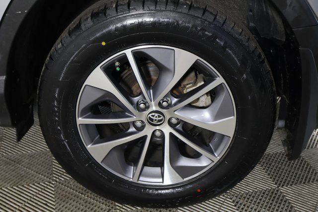 2018 Toyota RAV4 Hybrid LE photo