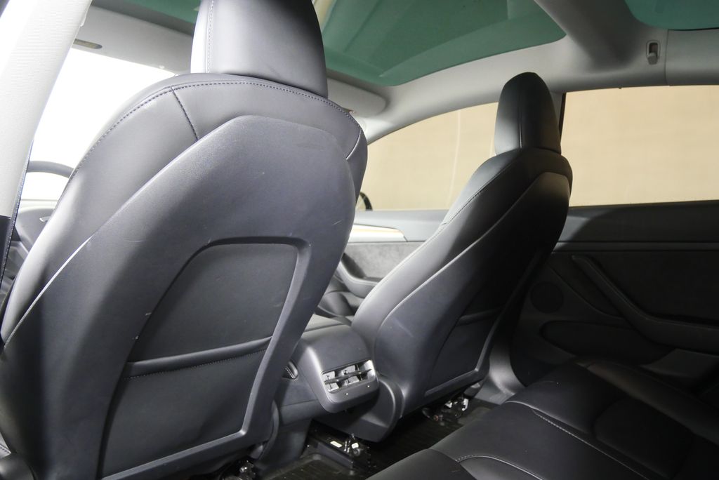 Thumbnail: 2023 Tesla Model 3 - 16