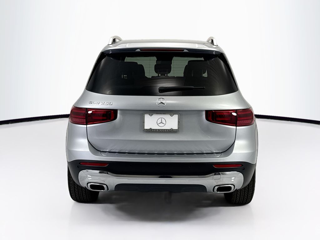 Thumbnail: 2026 Mercedes-Benz GLB - 6