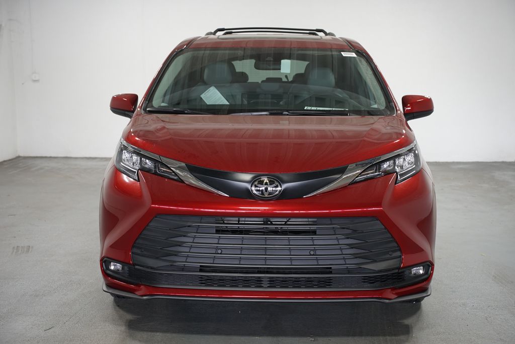 Thumbnail: 2026 Toyota Sienna - 2